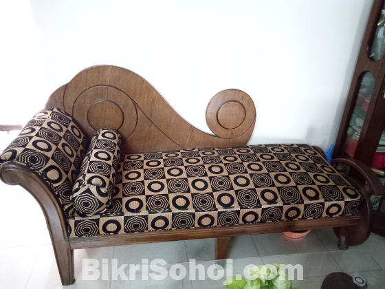 Sofa set (2 Center table) & Devine
